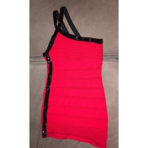 Red One Shoulder Dress 🌹🖤